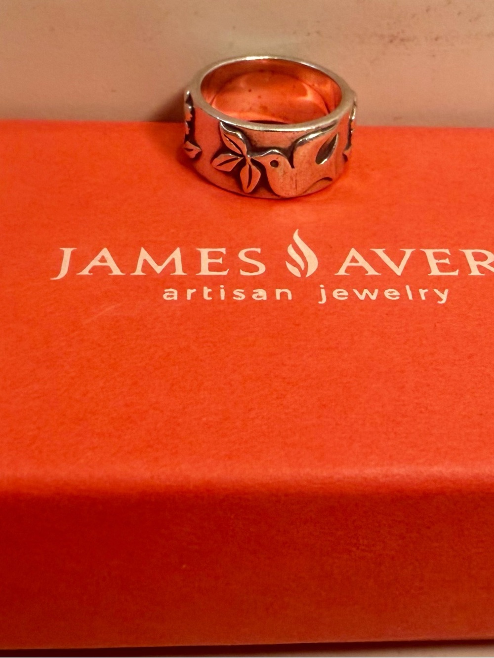 Retired James Avery La Paloma Dove with Olive Branch & Flower Ring Sz 6 + Box - Picture 3 of 9